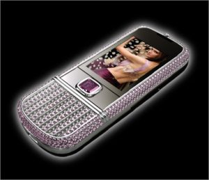 Nokia 8800 Arte with pink diamonds