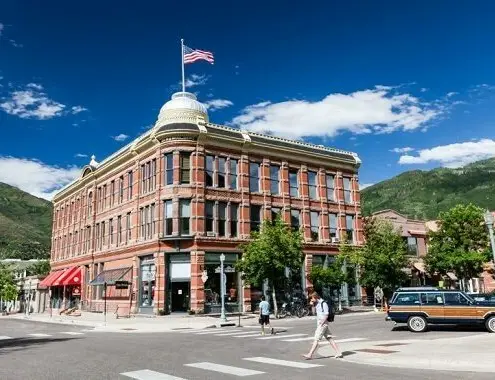 Trip to Aspen For Christmas Cost
