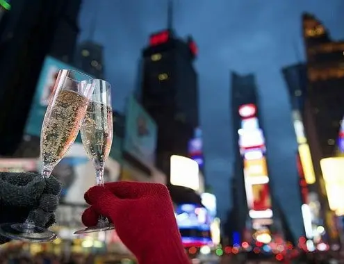 Cocktails in Times Square For New Year