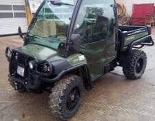 John Deere Gator