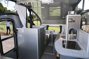 Safari Condo Alto Interior